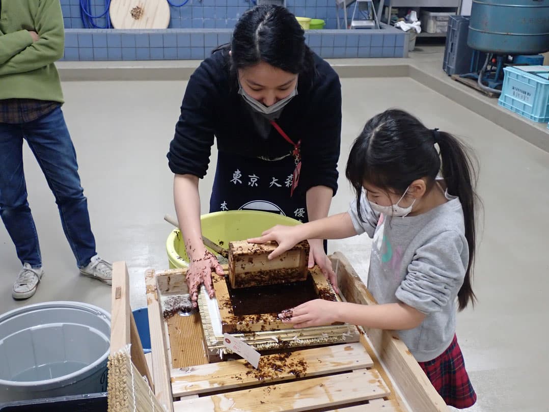 大森の伝統を学ぶ海苔つけ体験