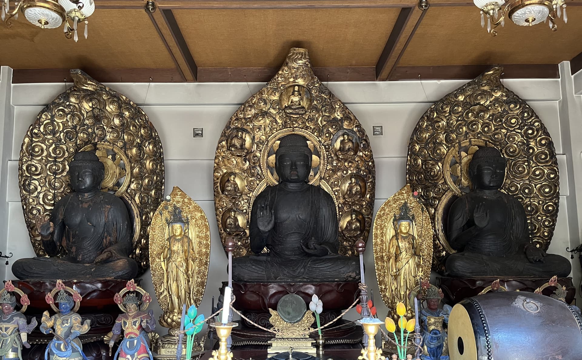 東京文化財ウィーク2025企画事業「安養寺三尊像」公開見学会